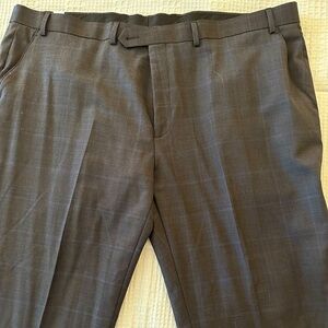 Men’s dress pant, Ralph Lauren, charcoal, slight patterned, great condition